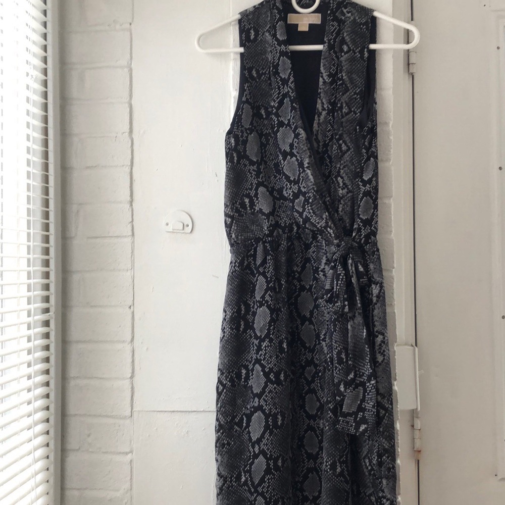 Michael Kors wrap dress sz 4